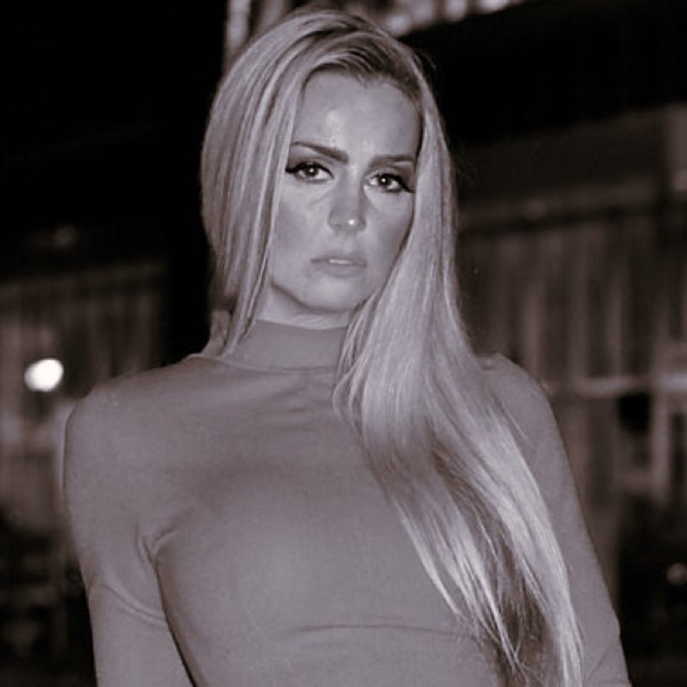 Meet your Posher, Candice